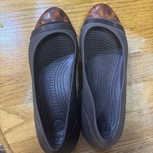 Crocs Women's Slip On Ballet‎ Flats Black With Tortoise Shell Round Toe Size 8 M